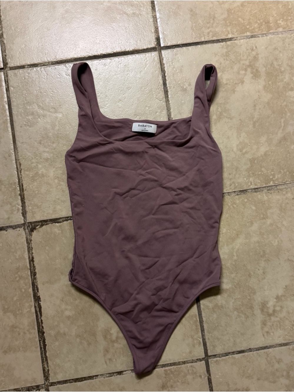 Babaton Lilac Scoop Neck Bodysuit S | Aritzia Mauve Tank One-Piece